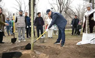 В Алматы прошел общегородской субботник, посвященный Дню очищения