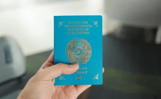 Казахстанцы за границей теперь оформляют паспорта в два раза быстрее