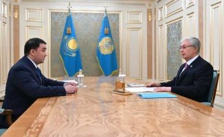Токаев акцентирует внимание на улучшении качества жизни в Туркестанской области через поручения акиму