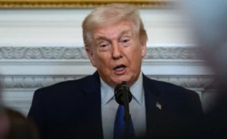 Трамп поручил DFC начать предоставление страховки и военного эскорта для судов в Ормузском проливе