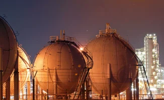 Приостановка добычи газа в Катаре: последствия для энергетической безопасности и экономики региона