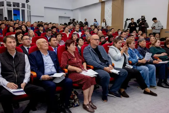 Форум в Конаеве: обсуждение эффективного управления многоквартирными домами в рамках проекта "TURGYNDAR AMANATY"