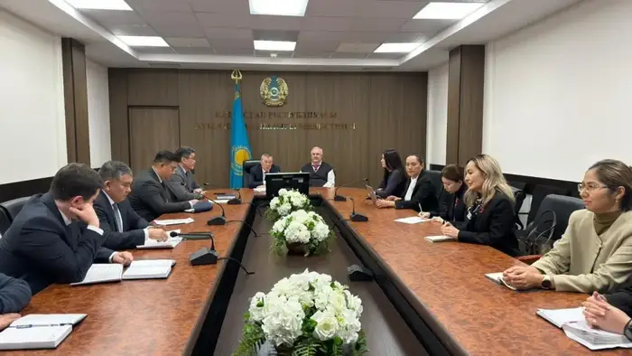 МСХ РК и ФАО усиливают взаимодействие в борьбе с саранчовыми вредителями (3)