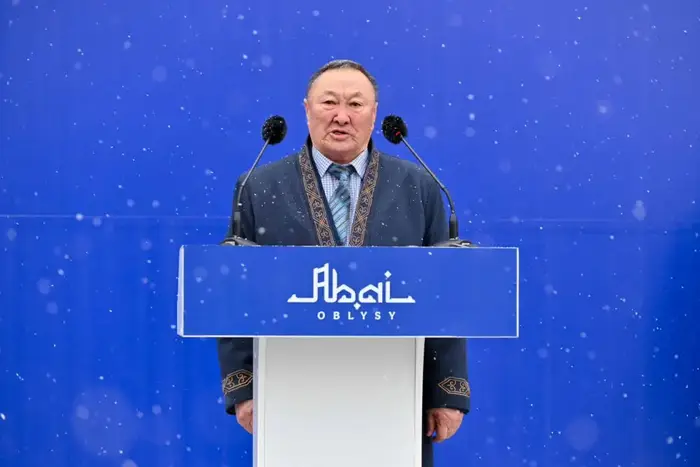 «Абайға құрмет»: в Семее заложили фундамент нового спортивного комплекса (9)
