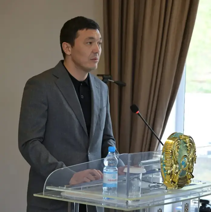 В Баянауле аким области Асаин Байханов провел выездное совещание по подготовке к летнему туристическому сезону (10)