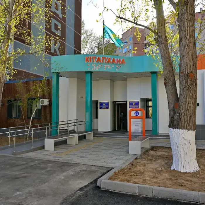 Аким области Асаин Байханов совершил рабочий объезд Павлодара, ознакомившись с реализацией проектов по благоустройству, озеленению и развитию социальной инфраструктуры (6)