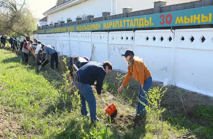 Международная акция по уборке в Кызылорде: более 20 тысяч участников в рамках программы "Таза Қазақстан"