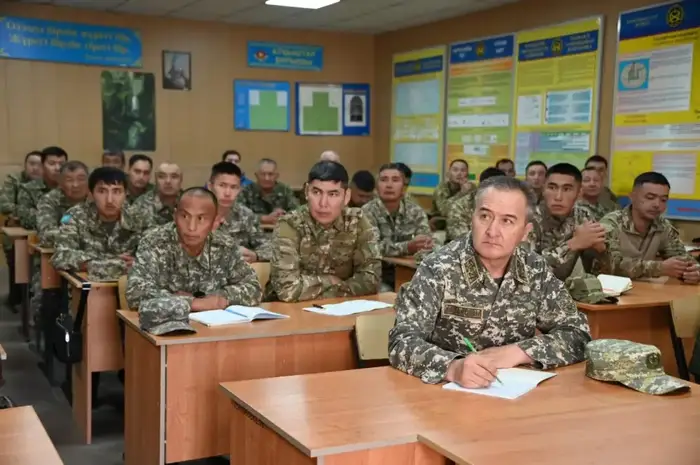 Онлайн-переподготовка военнослужащих Казахстана: новые возможности для карьерной адаптации