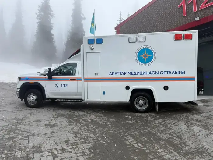 Центр медицины катастроф МЧС Казахстана увеличивает выезды и обновляет автопарк
