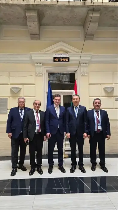 Делегация ЦИК Казахстана наблюдала за выборами в парламент Венгрии (4)