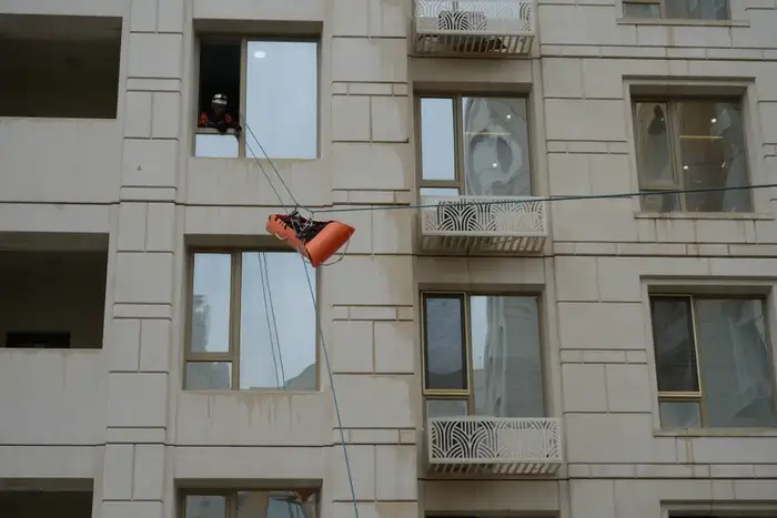 В Шымкенте отработали тушение условного пожара в 25-этажном доме (3)