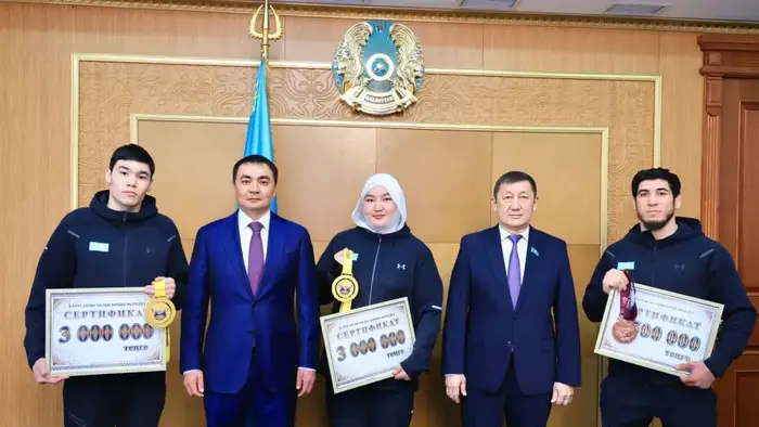 Успех карагандинских боксёров на чемпионате Азии: вклад в развитие спорта в регионе