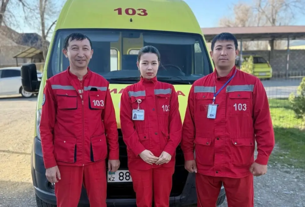 Случай с девочкой в Туркестанской области подчеркивает важность осторожности при кормлении детей Павлодаре