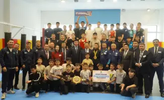 Ключи от квартиры боксеру в Кокшетау