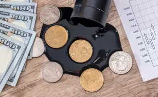 Котировки нефти обрушились на 10% за два часа: последствия для мирового рынка и экономики