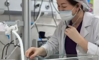 Новорожденный весом 1159 граммов и ростом 35 см выписан из больницы в Алматы