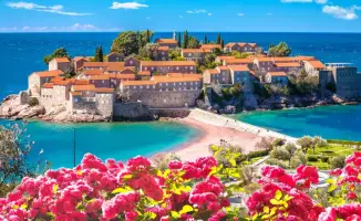 Казахстанцы смогут путешествовать в Черногорию без визы с мая по октябрь 2026 года, сообщает Tengri Travel.