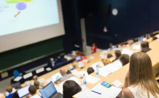 Министр: Без ИИ преподаватели — как рыба без воды