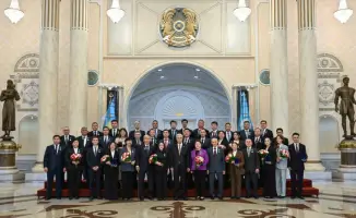 Токаев раздаёт звёзды: казахстанские учёные получили награды за светлые идеи