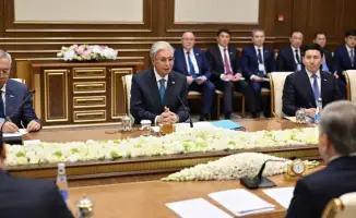 Токаев и Мирзиёев обсудили экологические проблемы Алматы на неформальной встрече