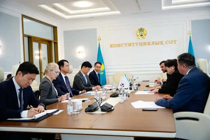 Международное сотрудничество в области конституционного права: встреча судей Казахстана и Республики Корея