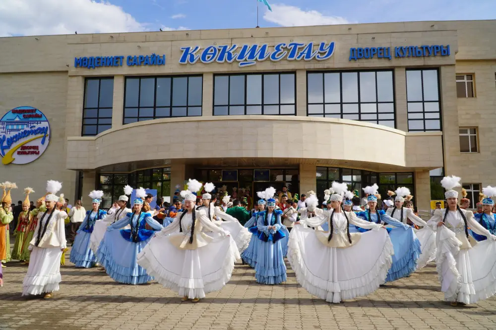 Награды и признание: влияние на развитие культуры и искусства в Акмолинской области