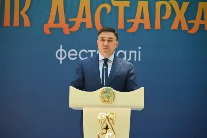 В ШЫМКЕНТ СОСТОЯЛСЯ ФЕСТИВАЛЬ «БІРЛІК ДАСТАРҚАНЫ» (2)