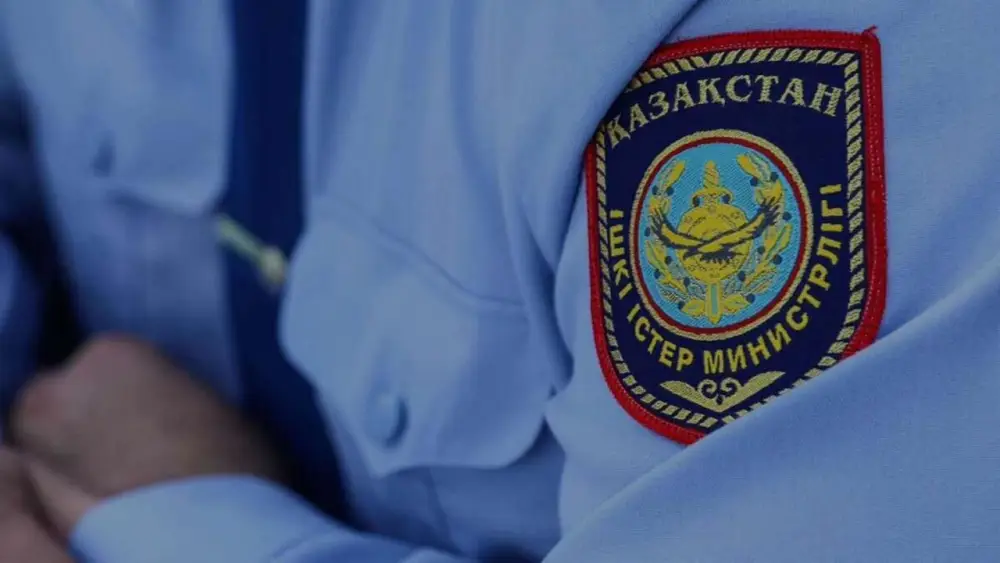 Полиция Астаны предупреждает родителей выпускников о необходимости контроля за безопасностью детей на «Последнем звонке»