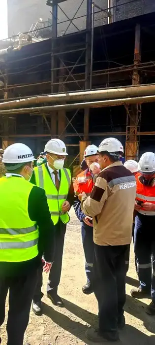Необходимость создания комиссии для расследования взрыва на предприятии «Казцинк» подчеркивает важность соблюдения техники безопасности на производстве