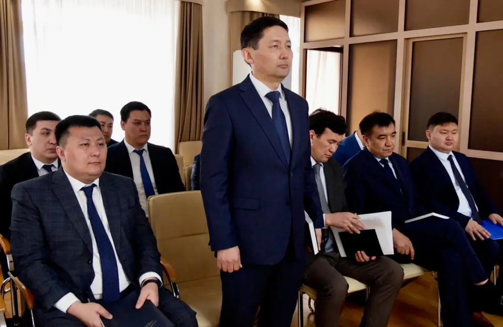 Новый курс: кто возглавит госслужбу в СКО?