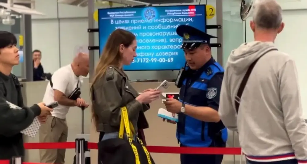 Казахстан: транспортные полицейские помогают туристам