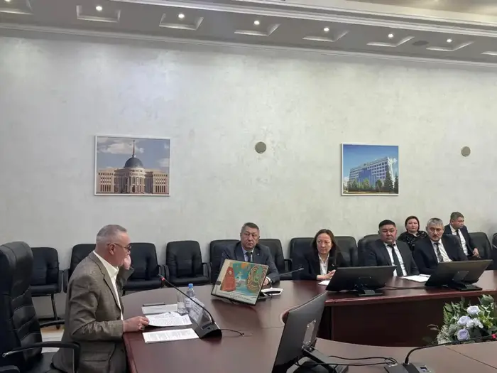 Ключевые изменения Конституции обсудили в аппарате акима области