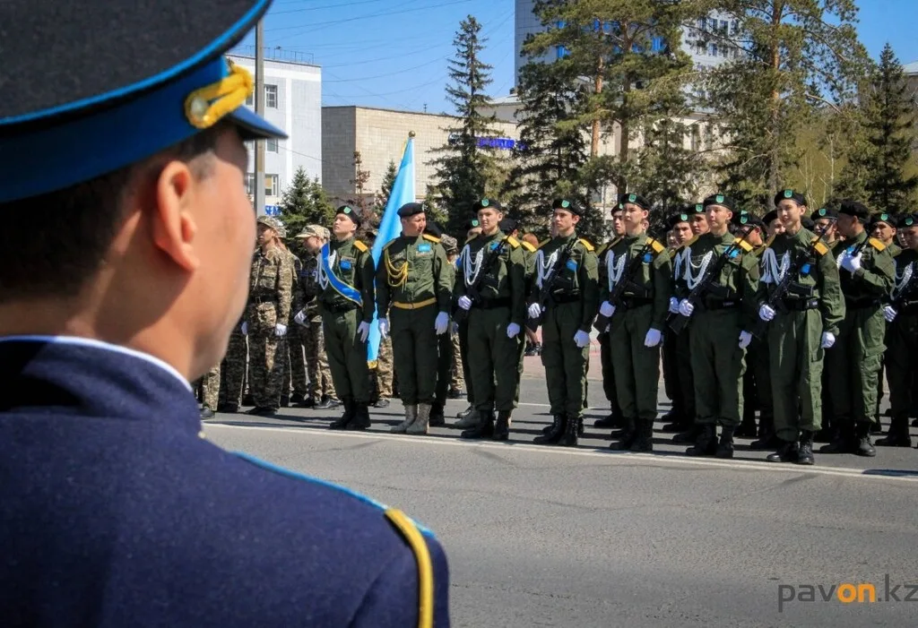 Аким города: "Павлодарцы — надежный щит Родины в День защитника Отечества" Павлодаре