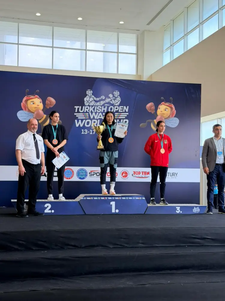 Чемпионка мира по кикбоксингу радиотелефонистка из ВКО