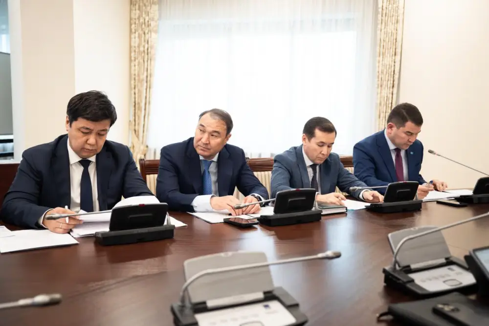 Первое заседание совета по туризму в Казахстане