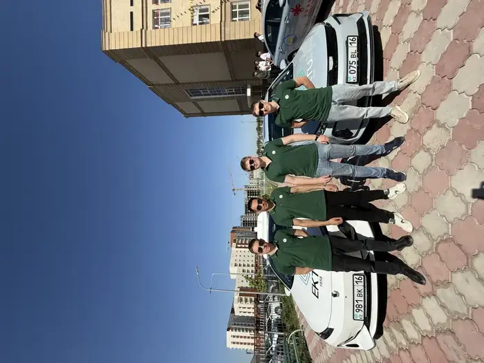 Профориентационный автокараван ВКТУ для молодежи юга Казахстана