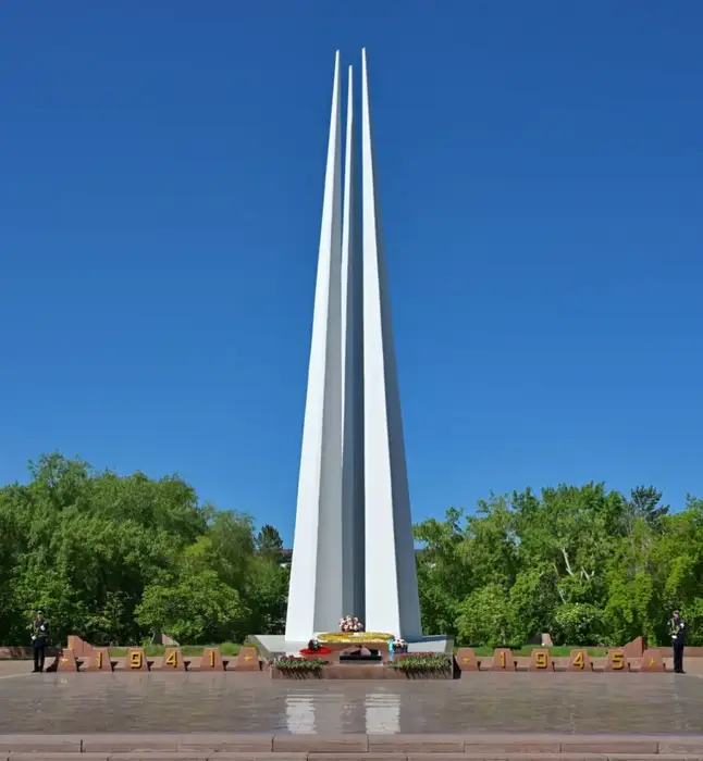 Павлодарцы собрались для honoring ветеранов и памяти погибших в Великой Отечественной войне