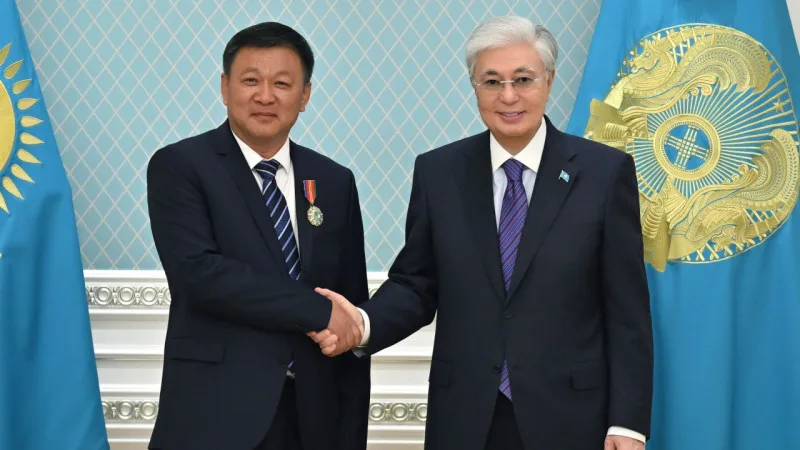 Токаев обсудил с главой Xinjiang Lihua создание новых заводов и рабочих мест в Казахстане Павлодаре