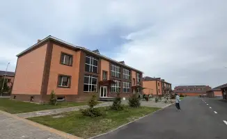 Родина на подъеме: дороги и новые дома!