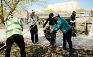 В Астане прошла экологическая акция «Мөлдір бұлақ», участники которой очистили 3 километра территории родников