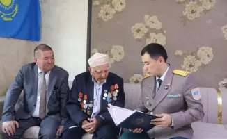 Ветеран пожарной службы получил поздравление в Алматы