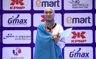 Золотая победа: Камиля Досмалова взошла на пьедестал чемпионата Азии по паратхэквондо