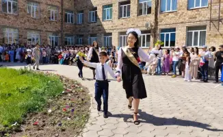 Подготовка школьников Карагандинской области к итоговой аттестации: влияние на доступ к образовательным грантам