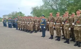 Восточно-Казахстанская область: новобранцы присягают на верность Родине
