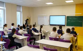Искусственный интеллект в школах: будущее образования уже здесь!