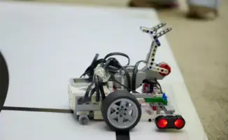 Астана: Роботы в битве умов на международном чемпионате Robotek Grand Tournament 2026