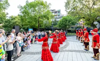 Выступление ансамбля «Бірлік» на фестивале искусств в Макао: укрепление культурных связей и популяризация казахского танца