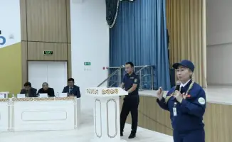 Профилактическое мероприятие по безопасности на дорогах и в транспорте прошло в гимназии №86