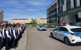 «Светофор как друг»: карагандинские школьники учатся безопасному поведению на дорогах