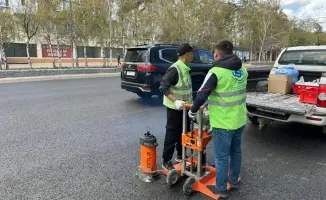 В Павлодаре начались проверки качества нового асфальта, уложенного на улицах города. Специалисты используют современные методы, включая лабораторные испытания и визуальный осмотр, чтобы убедиться в соответствии покрытия стандартам. Проверка включает оценк